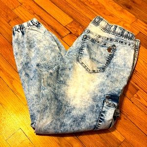 VIP Women’s Acid Wash Jeans